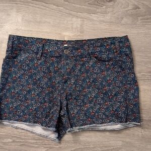 Levi's Floral Raw Hem Denim Shorts Size 14